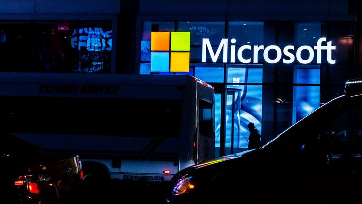 Microsoft chỉ đích danh nhóm tội phạm Việt đã bán 750 triệu tài khoản lừa đảo